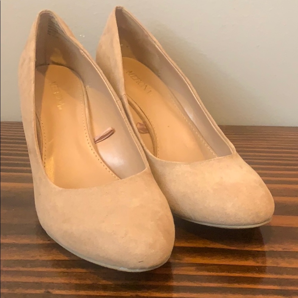Nude Wedges